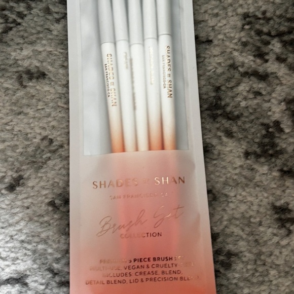 Shades By Shan Other - Shades by Shan 5 Piece Vegan Eye Brush Set Blend Crease Lid Detail NWT
